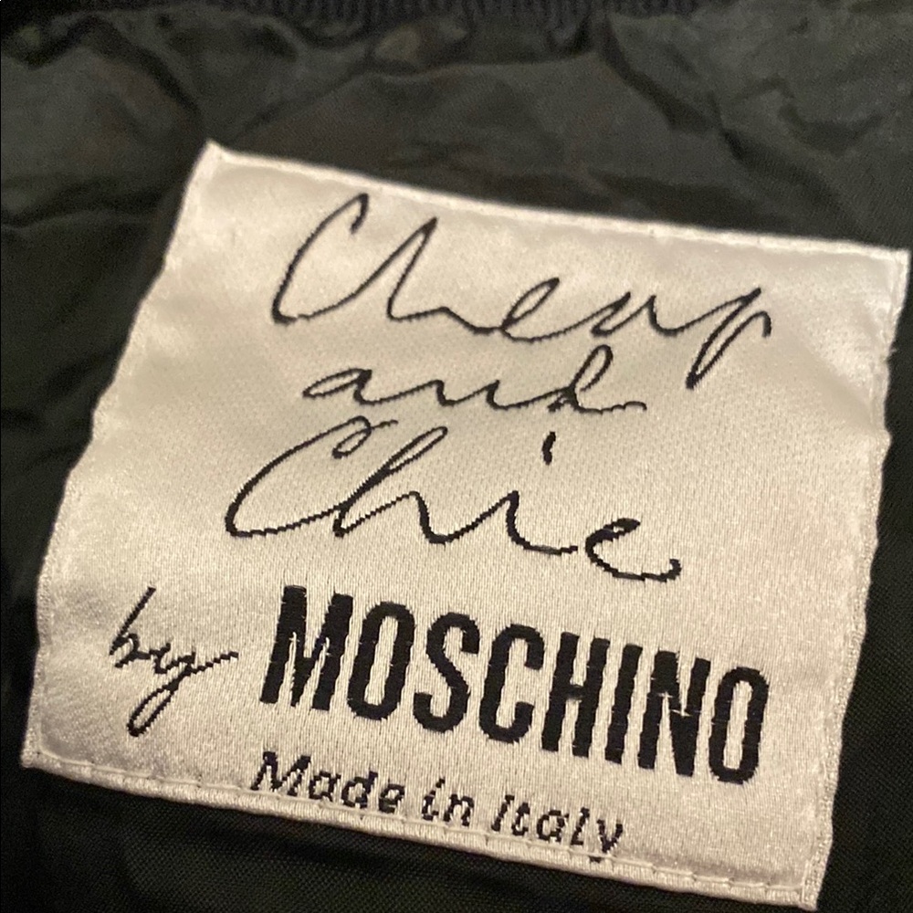 Moschino Black over the shoulders cover crop compliments all outfits - Picture 13 of 16